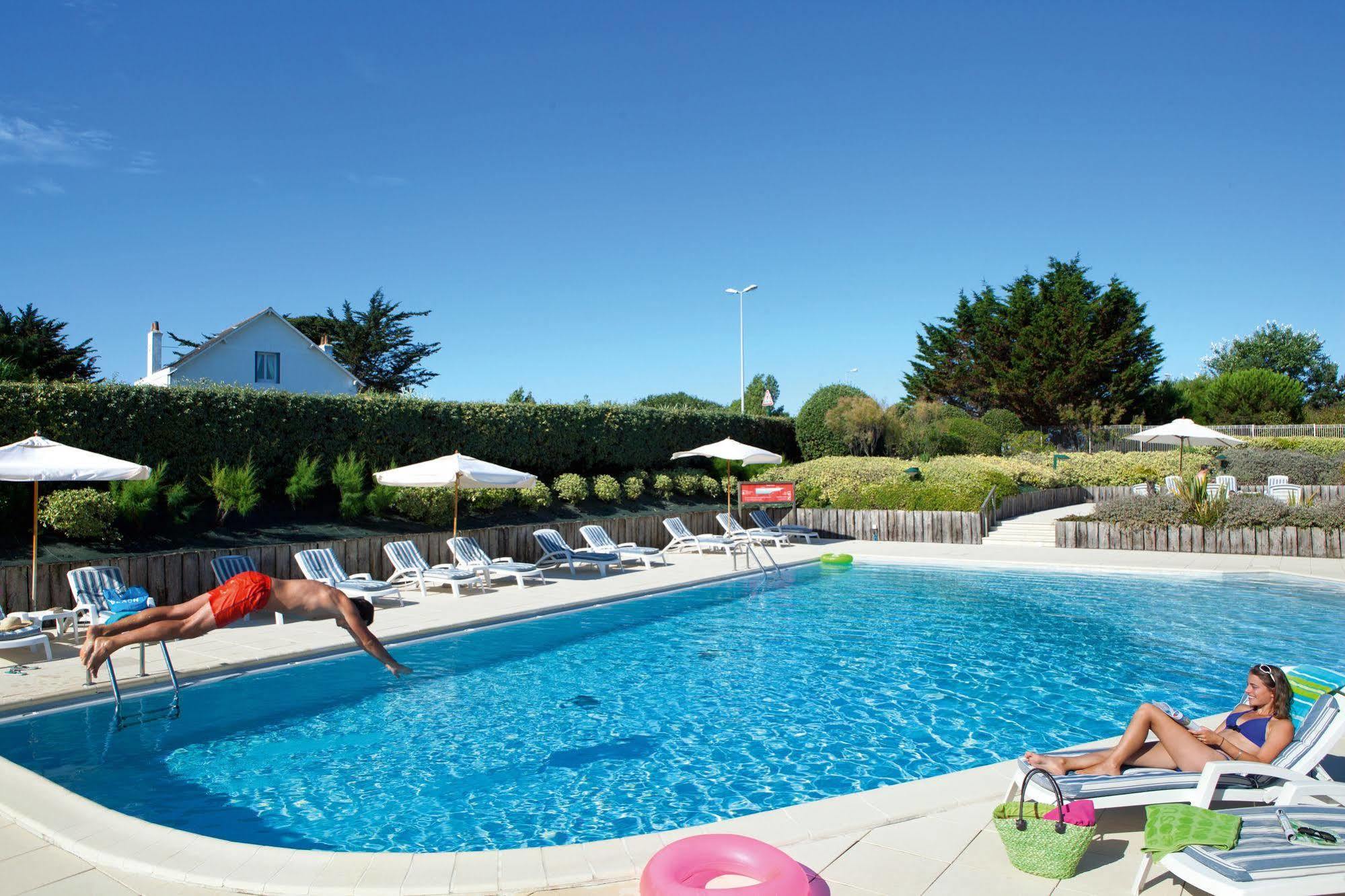 Village Club Goelia Les Voiles Blanches Бат-сюр-Мер Экстерьер фото