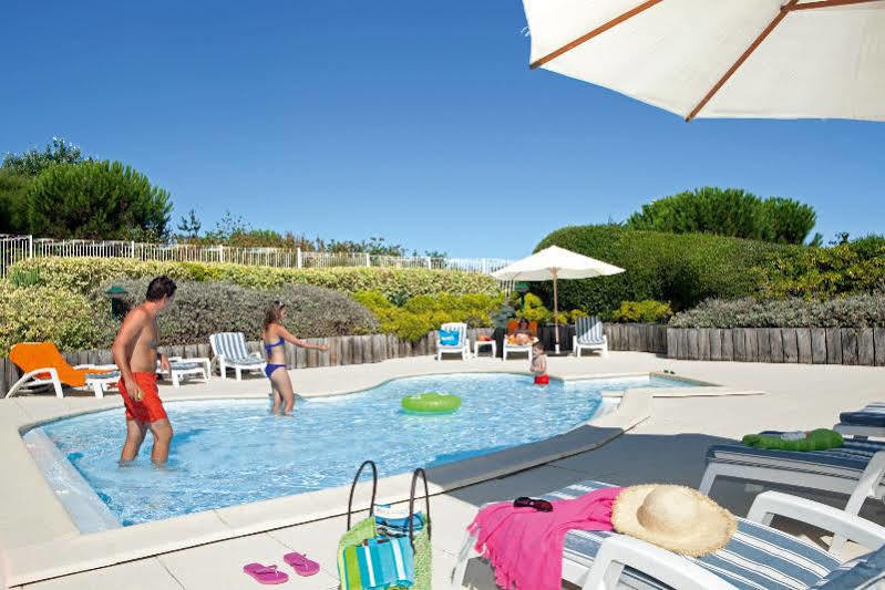 Village Club Goelia Les Voiles Blanches Бат-сюр-Мер Экстерьер фото